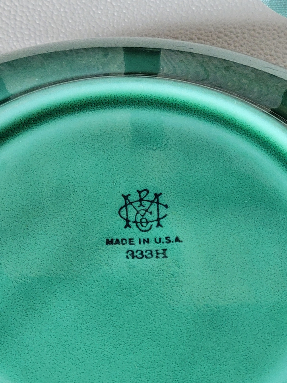 Mount Clemens Green Petal Ceramic Serving Bowl 1930's - Picture 6 of 6
